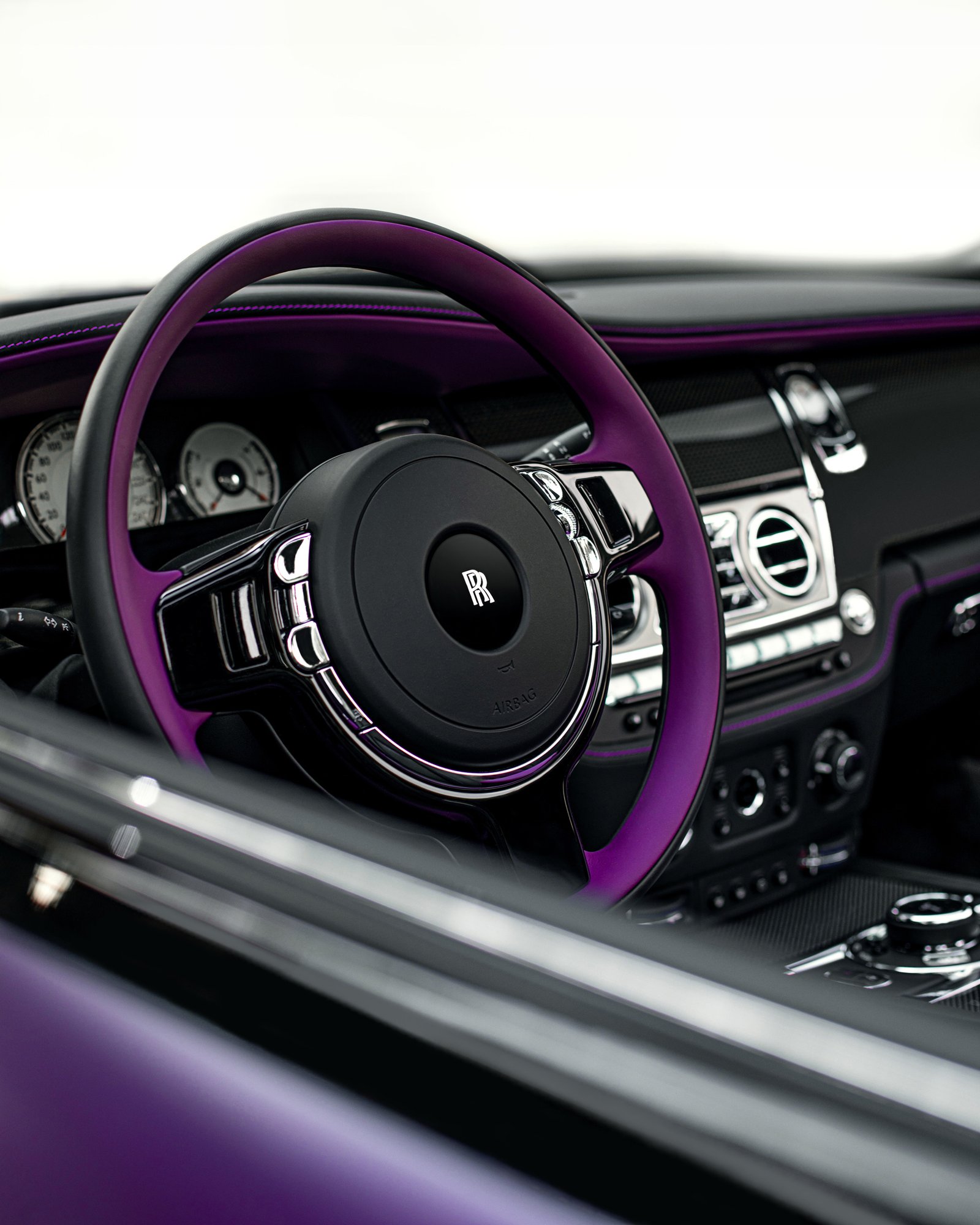 Marc-Sanchez-Badia-Purple-Rolls-Royce-Wraith-01 2